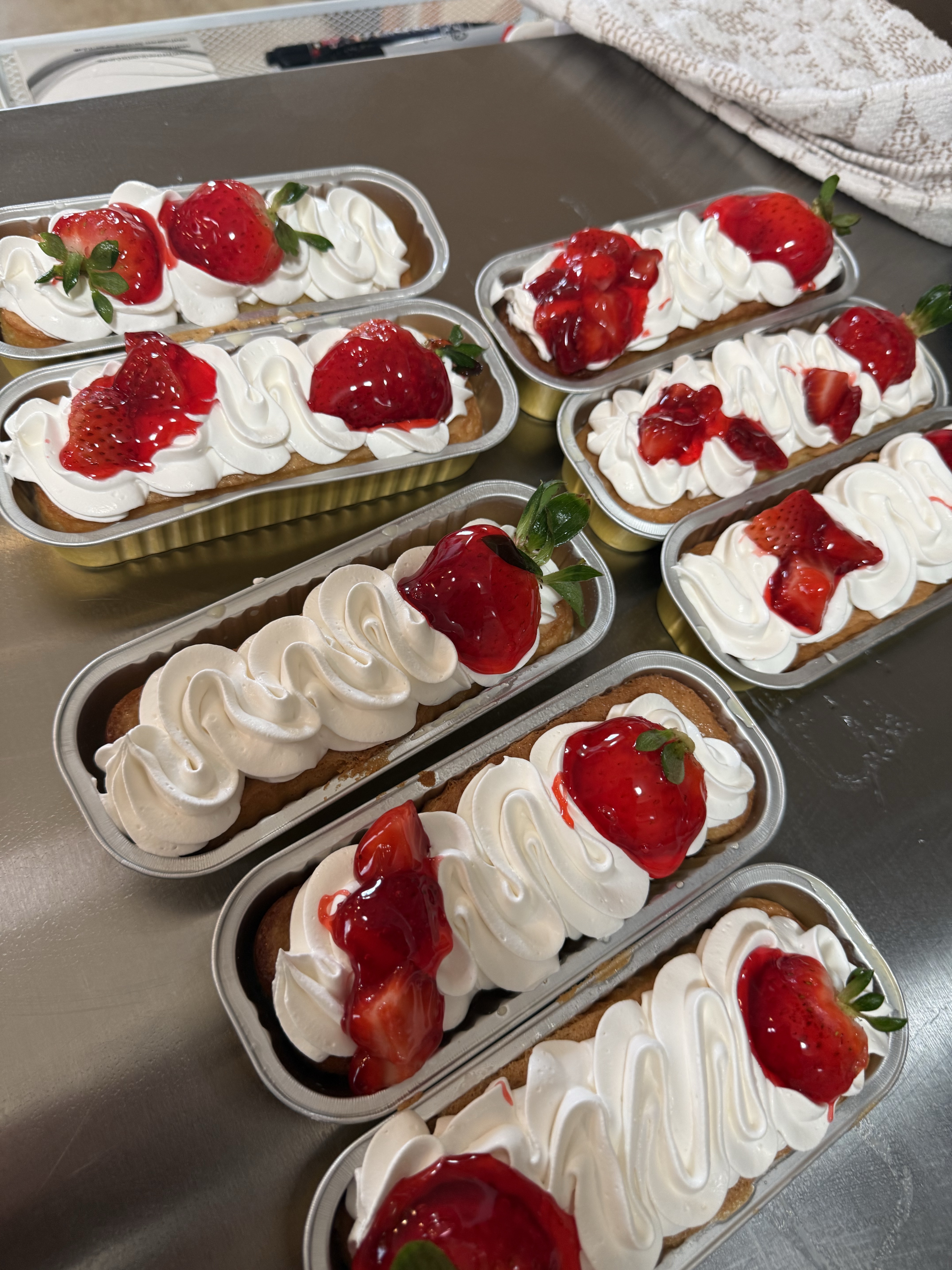 Mini Loaf Cake -tres Leches Cream