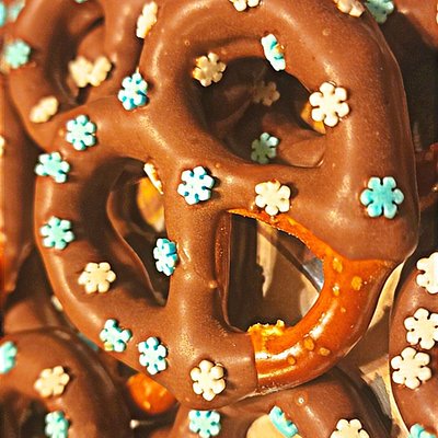 Chocolate Covered Pretzel Twists