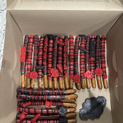 Chocolate Covered Pretzel Rods 