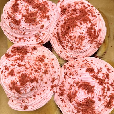 Strawberry Cinnamon Rolls (Box of 4)