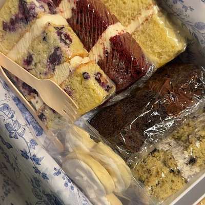 Cake Sample Box