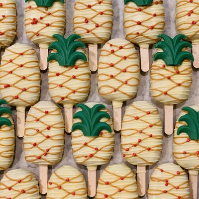 Pineapple Upside Down Cakesicle 🍍 