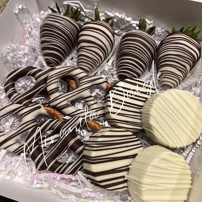 Chocolate Covered Oreo &  Strawberry  (singles) 