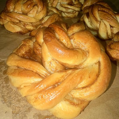 Giant Braided Sourdough Cinnamon Roll 