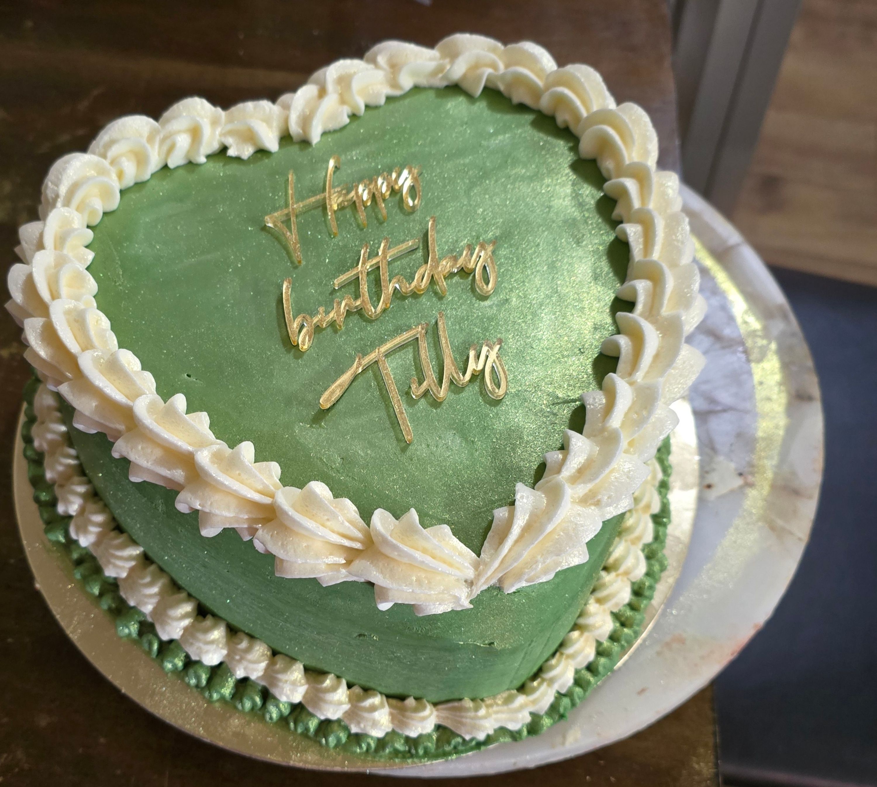 Heart Cake 8inc