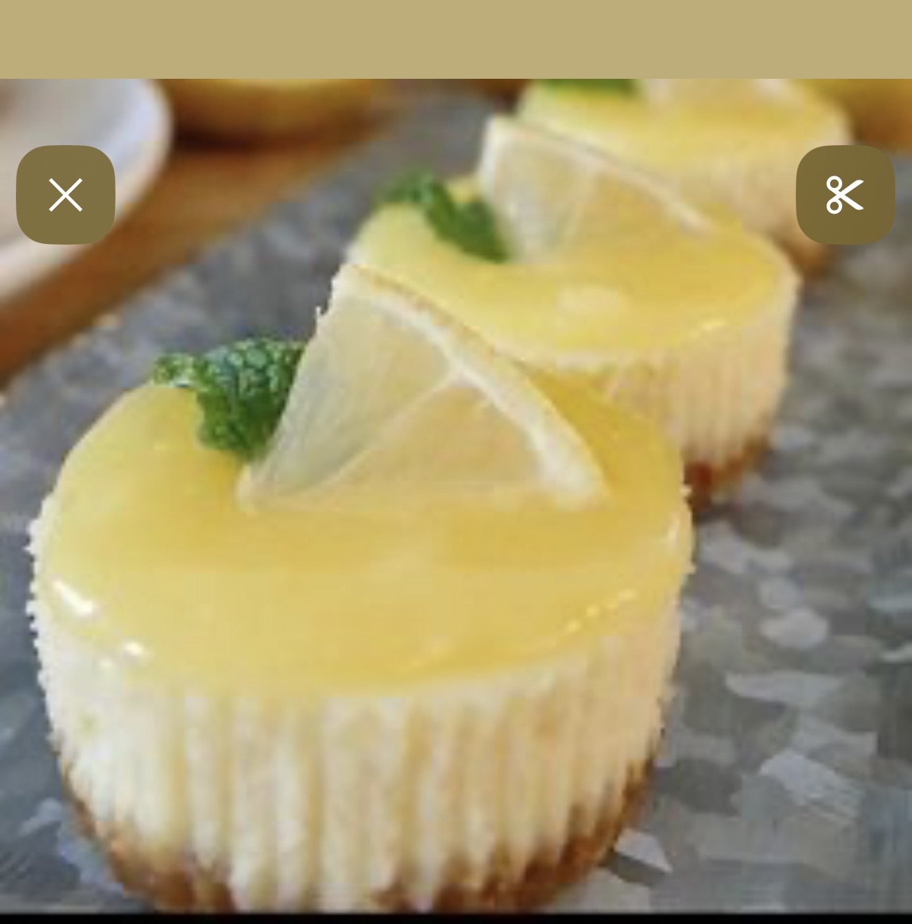 Mini Lemon Cheesecakes
