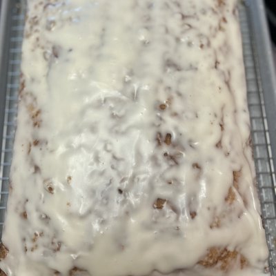 Honey Bun pound Cake 