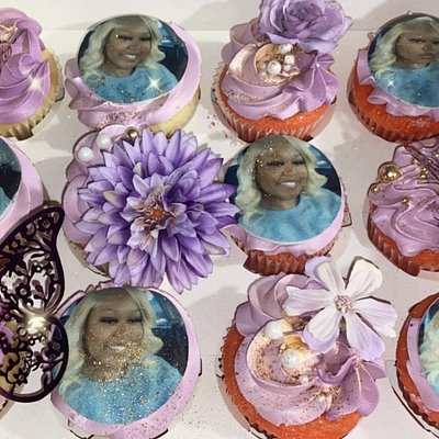 Custom Cupcakes (Themed Cupcakes ) 