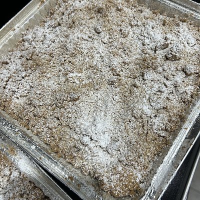 BG-8x8 Crumb Cake