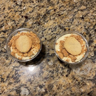 Golden Glow Banana Pudding