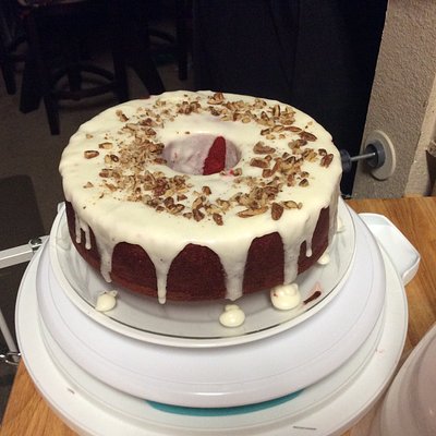 Red velvet poundcake