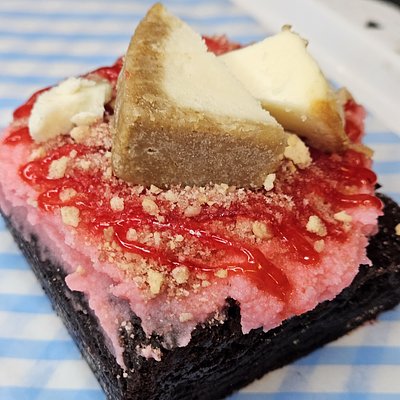 Strawberry Cheesecake Brownies (6-Pack)