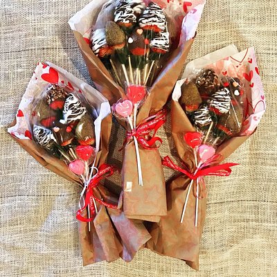 Chocolate covered Strawberry Bouquet (12)