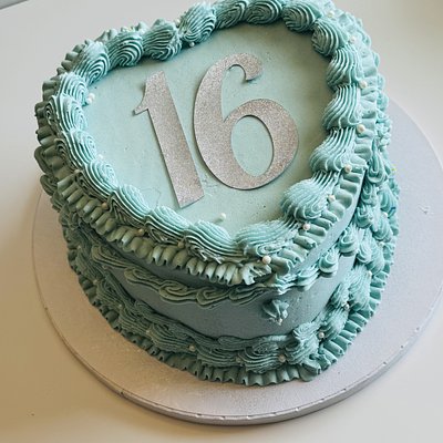 8 inch Heart Cake