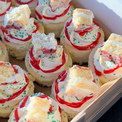LD Christmas Tree Cheesecake Bites