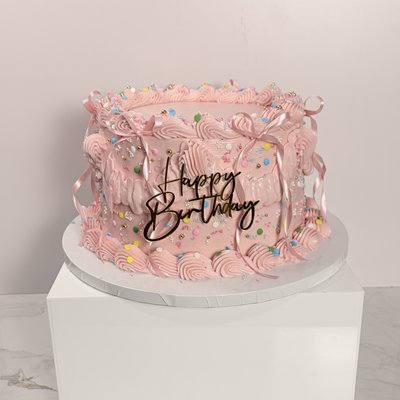Custom Cakes 
