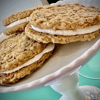 Oatmeal Dream Pie Half Dozen