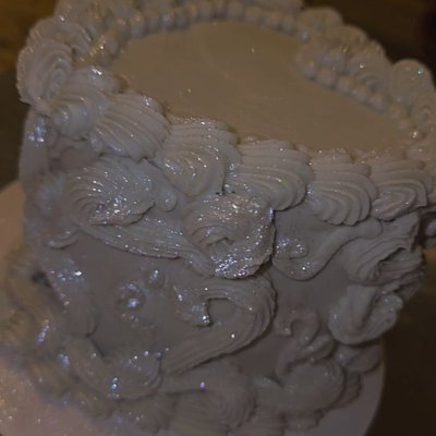 4 Inch Heart Cake 