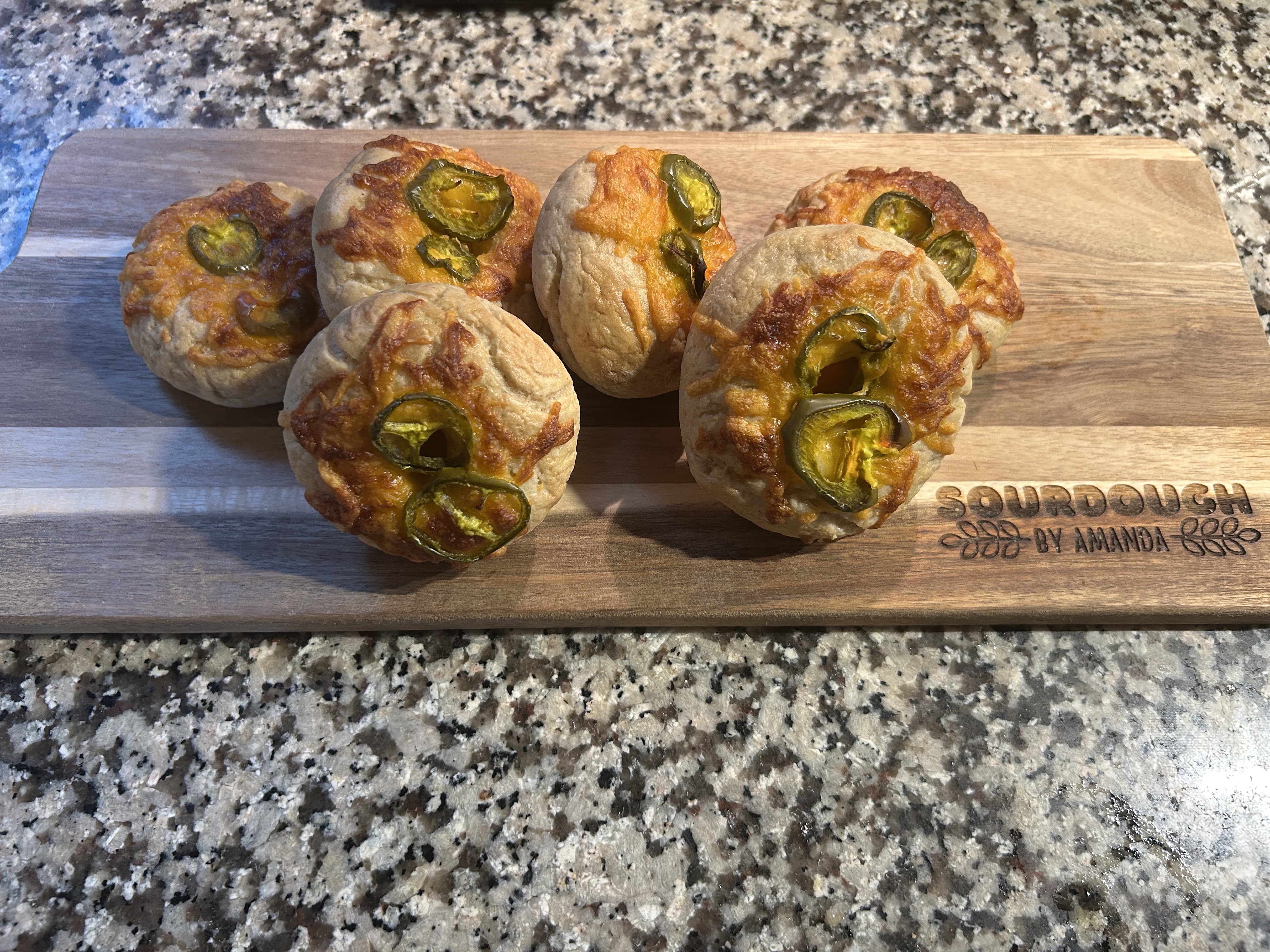 Jalapeño Cheddar Bagels 
