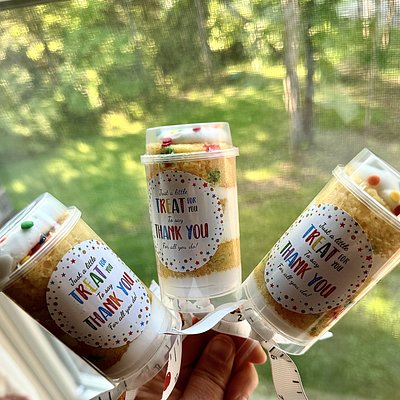 Cake Push-up Pops