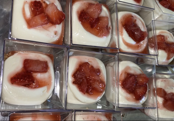 Strawberry Cheesecake Shooters (3 oz)