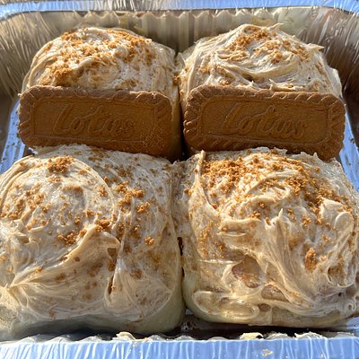 4ct. XL Biscoff Cinnamon Rolls W/ Cookie Butter Icing