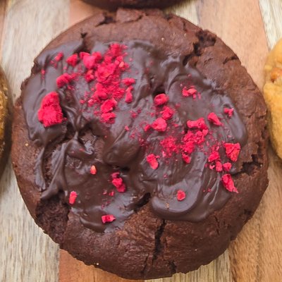 Dark Chocolate Raspberry Truffle 