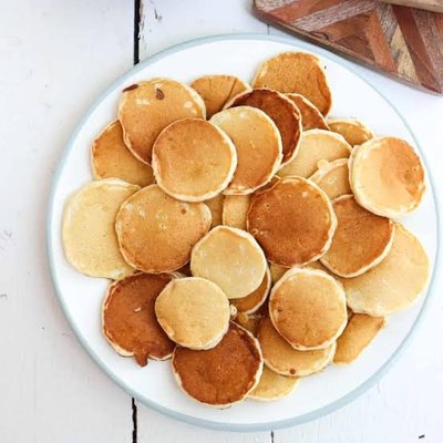 Mini Pancakes (Comes With Three Toppings) Strawberries, Blueberries, Chocolate Chip, Chocolate Peanut Butter, Regular, Banana