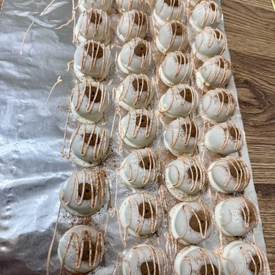 18 Pk pumpkin Spice Balls
