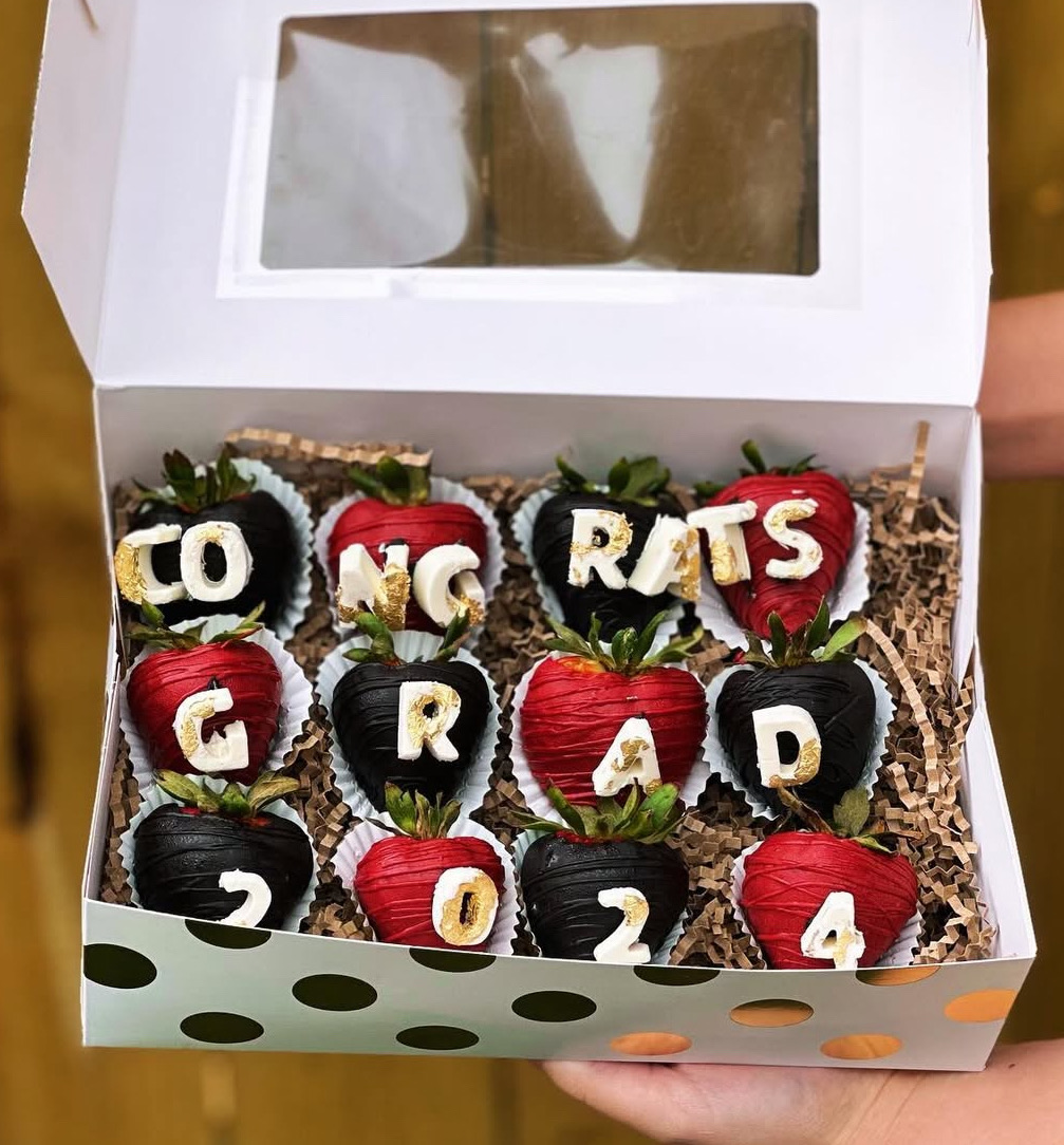 Specialty Chocolate Covered Strawberries 