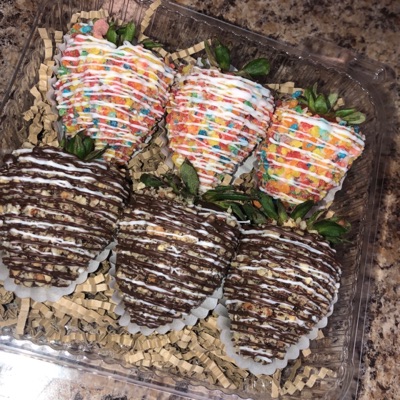 Chocolate Covered Strawberries (1/2 Dozen )