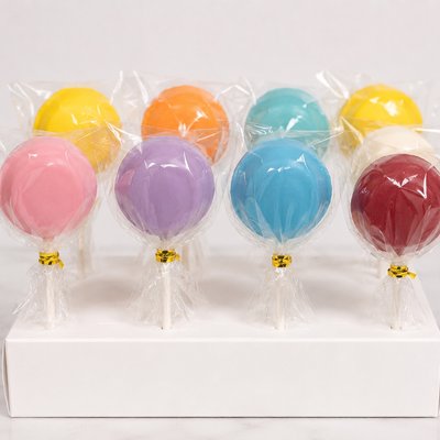 Simple Cake Pops (Dozen)