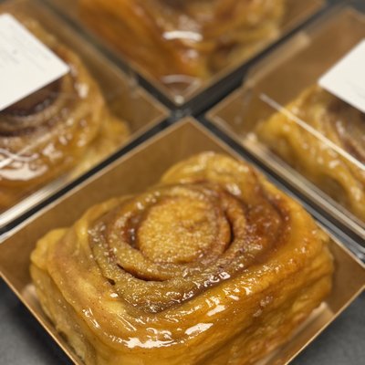 Caramel Rolls (6 pack)