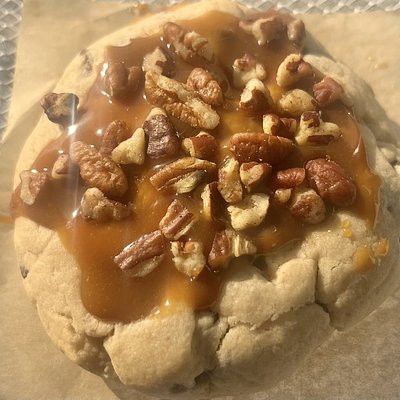 Chocolate Chip Rolo Pecan Cookies