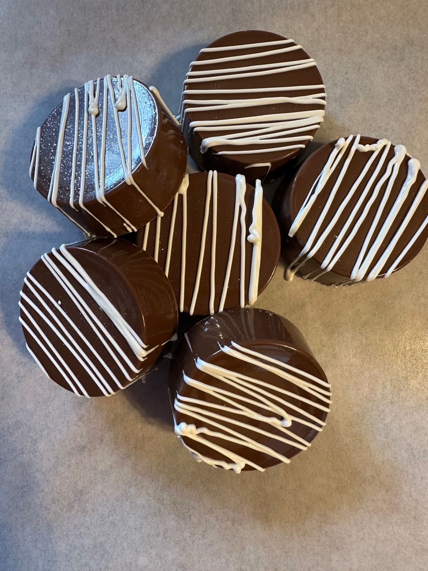 Chocolate Covered Oreos With Milk Chocolate 