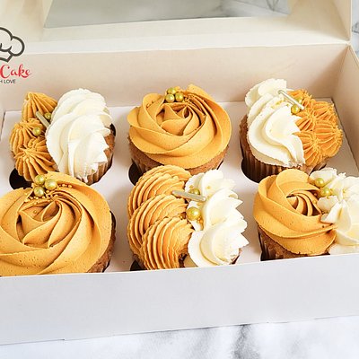 Simple Cupcakes 