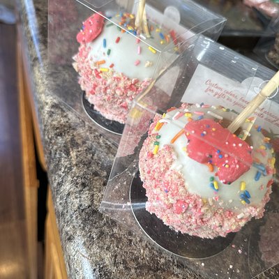 Circus Circus Cookie Caramel Apple