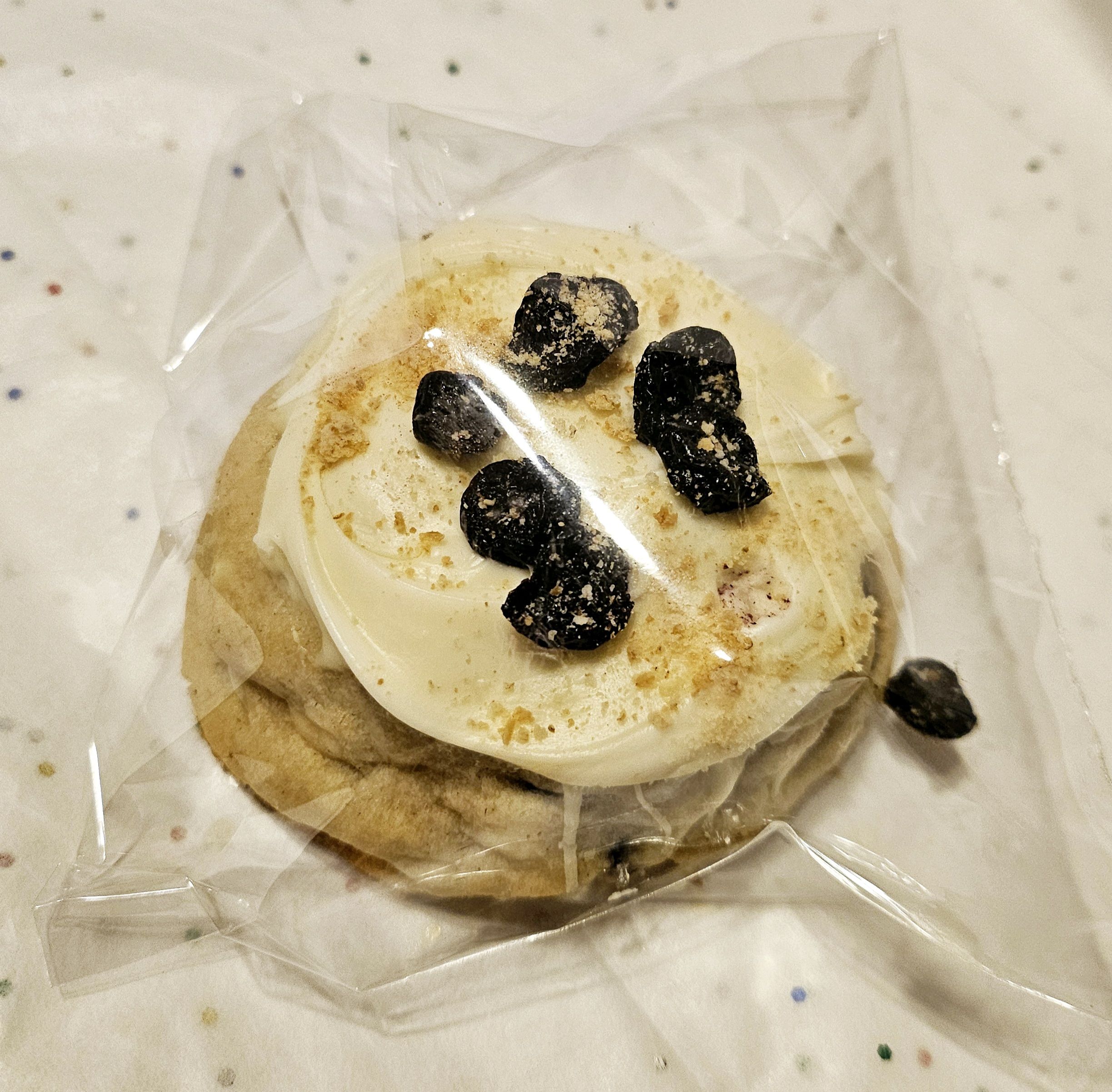 Blueberry Cheesecake Bomb 