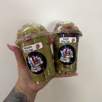 Dubai Strawberry Drip Cups 