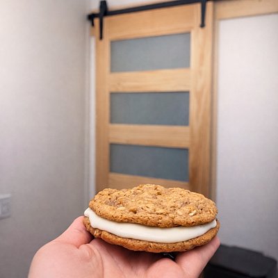 Oatmeal Creme Pie Cookie Single