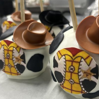 12 Candy Apples (White Chocolate ) Custom