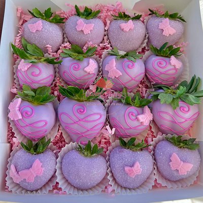 Colorful Chocolate Covered Strawberries 