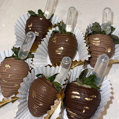 6ct Infused Chocolate Covered Strawberries 