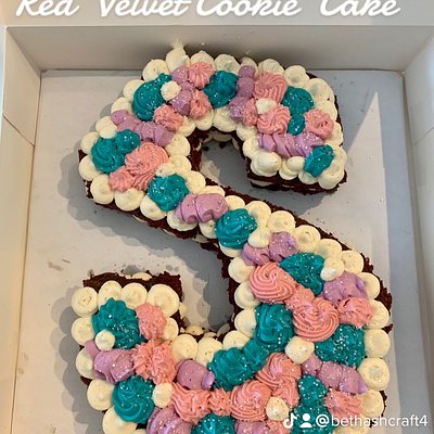 Cake - Letter Cake - Chocolate Or Vanilla - 2 Layers With Buttercream