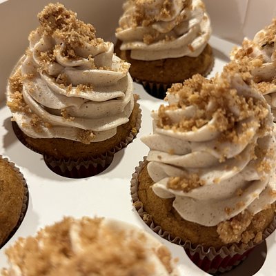 Pumpkin Walnut Cupcakes