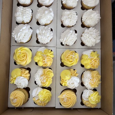 🧁 Basic Cupcakes — 1 Dozen 