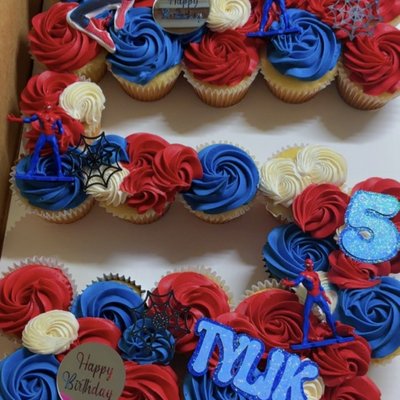 Cupcake Pull Apart (20 Jumbo Cupcakes)