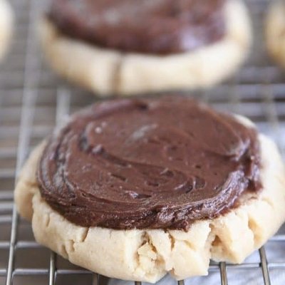 Frosted Peanut Butter Cookies 