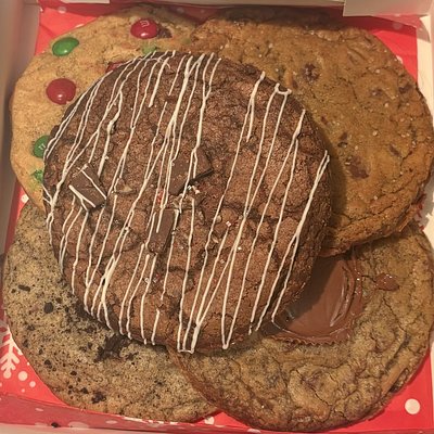  Jumbo Cookie Sampler Box