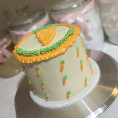 Carrot Cake 🥕 6” 3-Layer • Serves 12-16